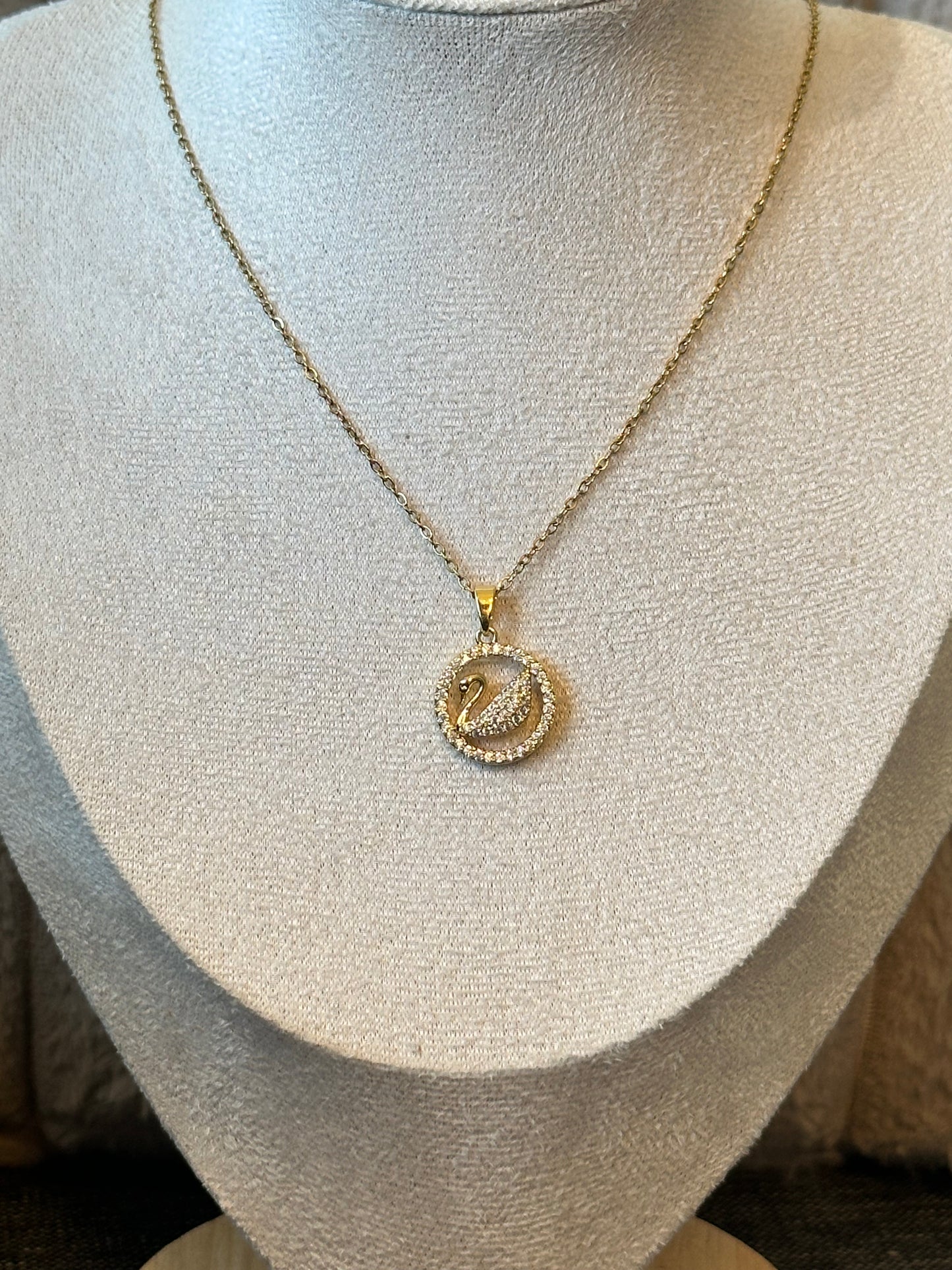 The Swan Grace Pendant