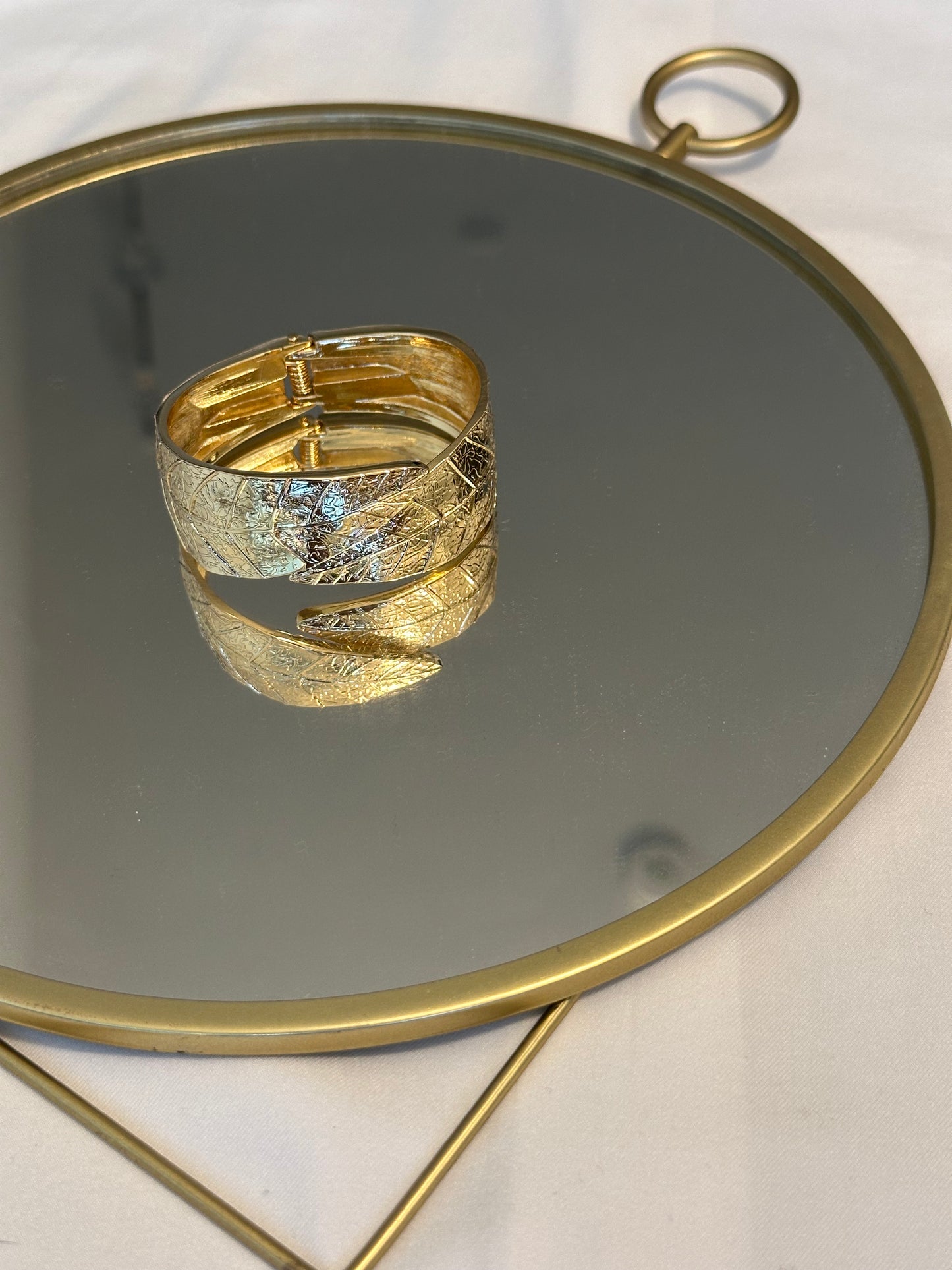 The Leaf Etch Bangle