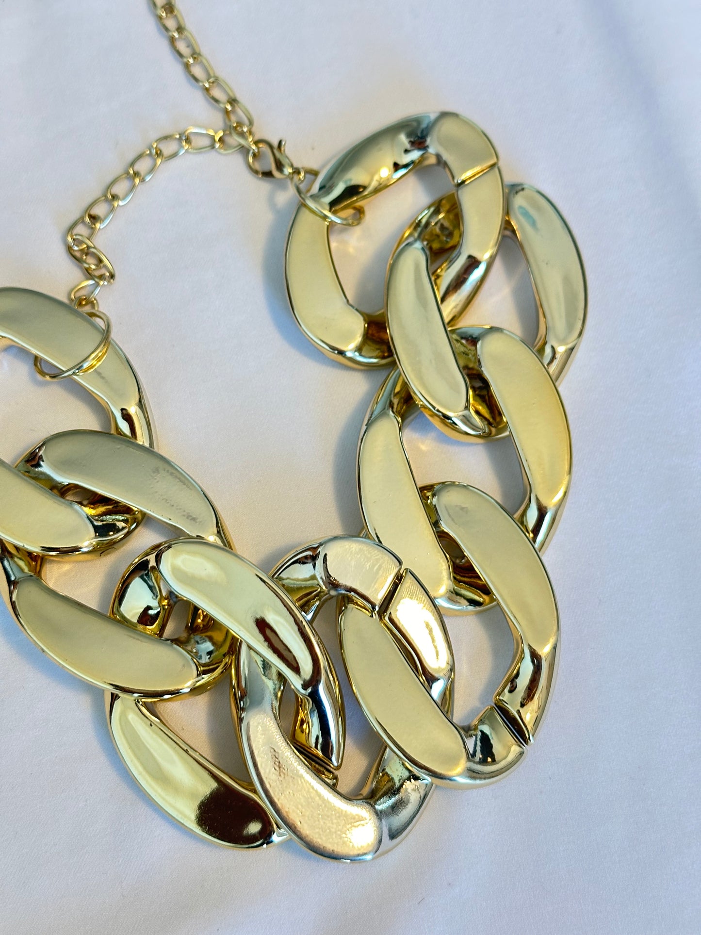 The Liquid Link Choker