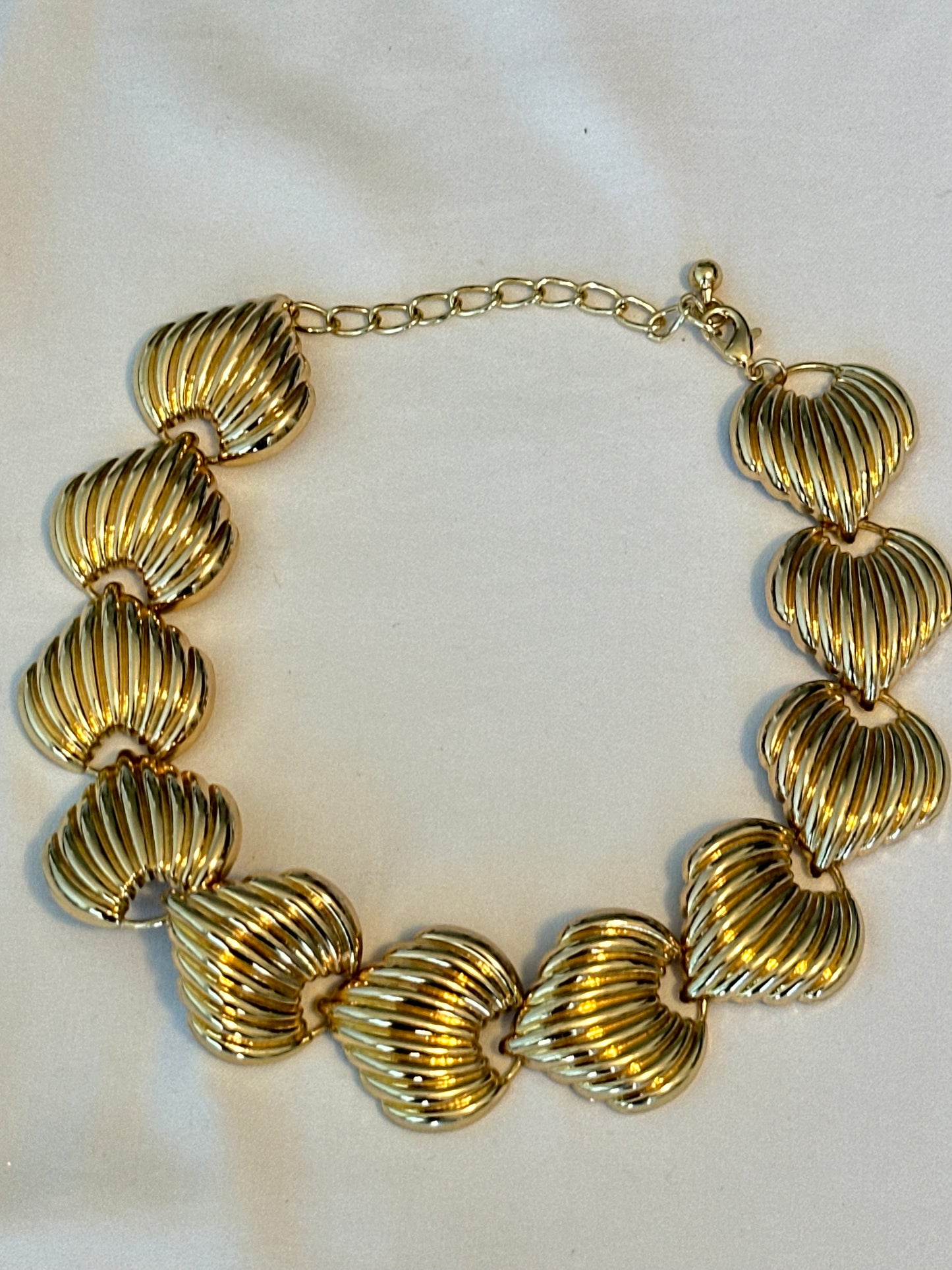 The Scallop Heart Chain