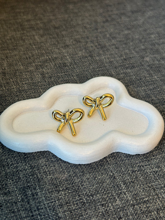 The Golden Knot Studs